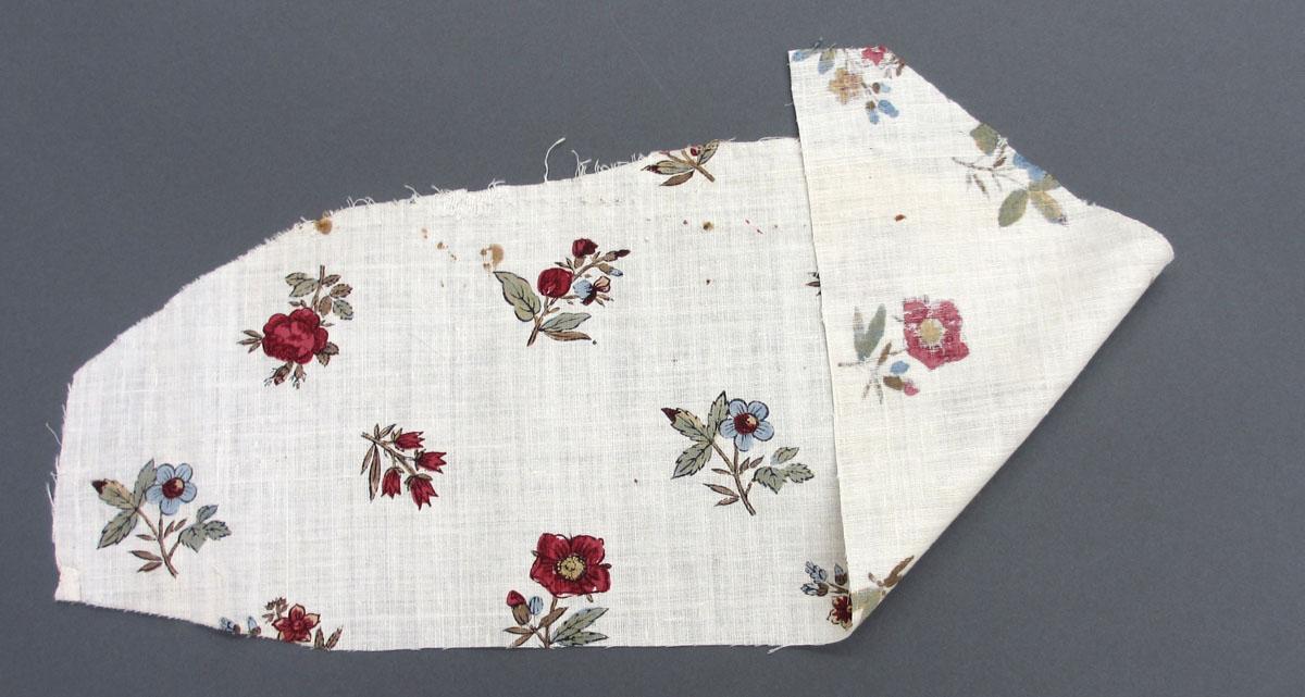 1969.8223.002 Textile, printed folded corner