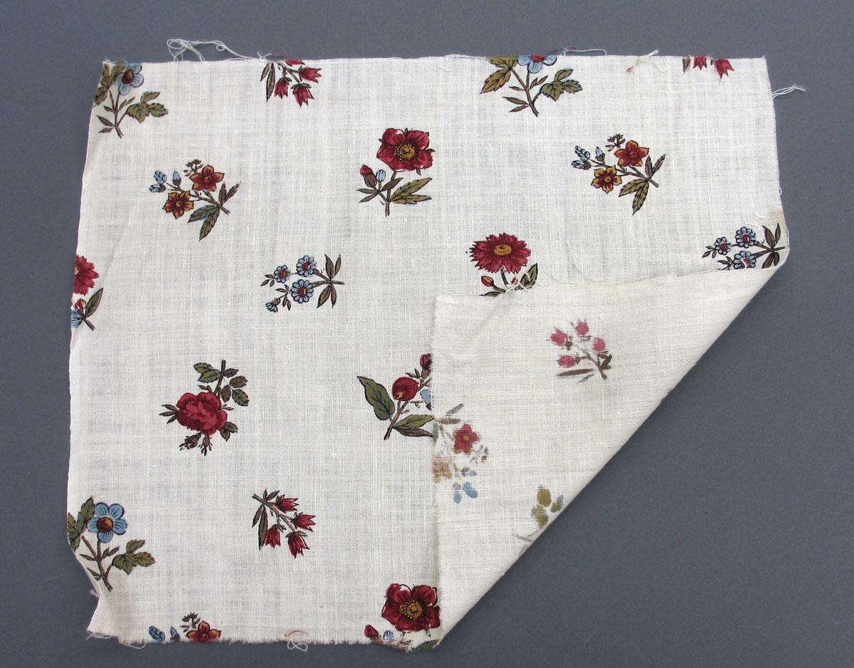 1969.8223.004 Textile, printed folded corner