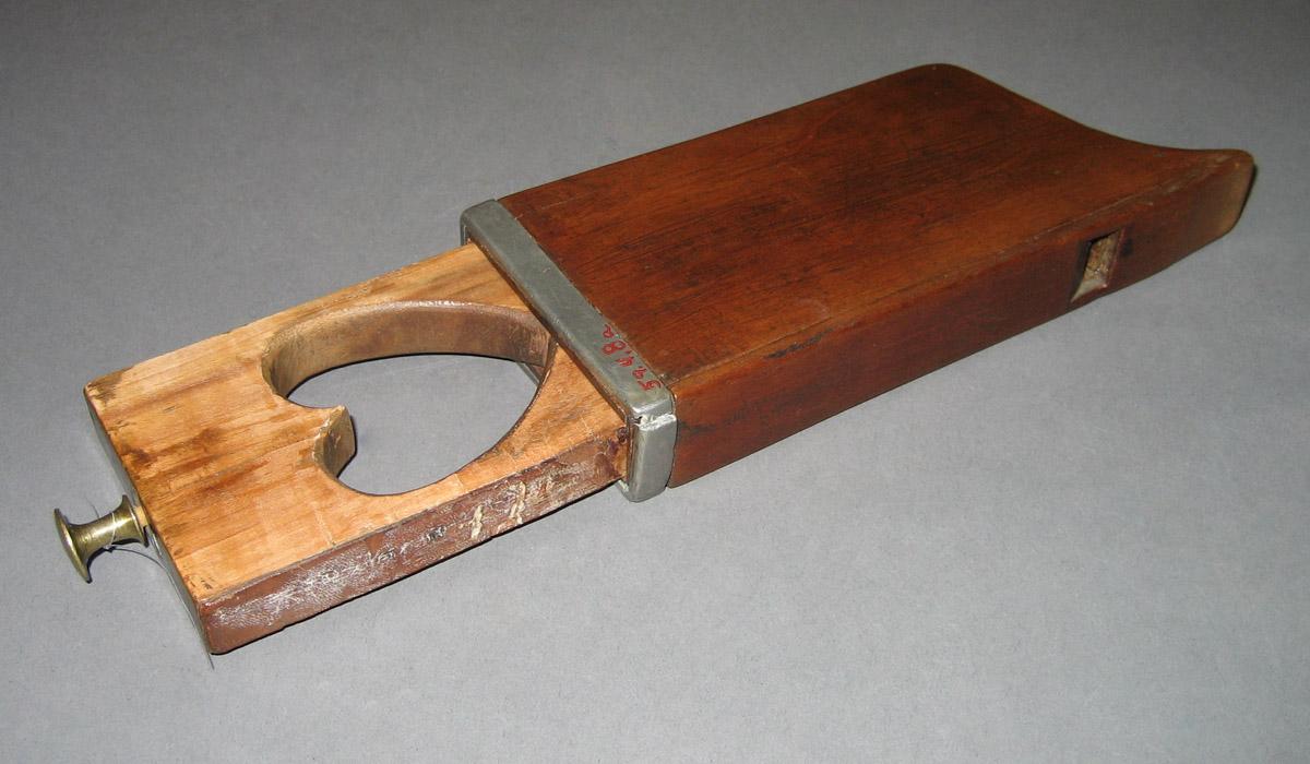 1959.0004.008 A, B Pitch pipe