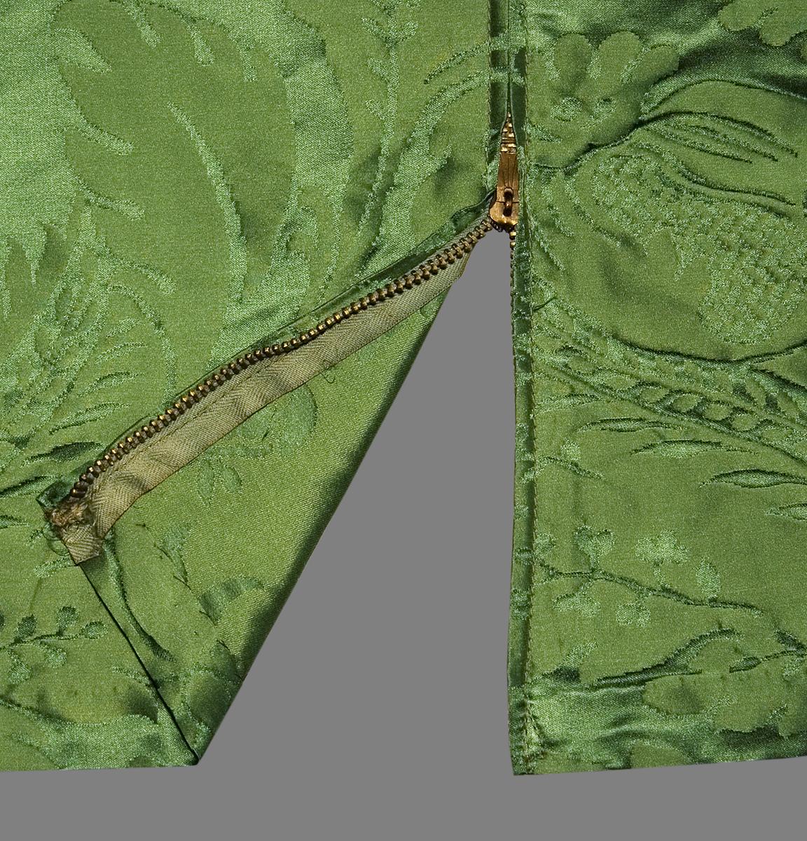 1969.8258.001 Slip Cover, Attachment Detail