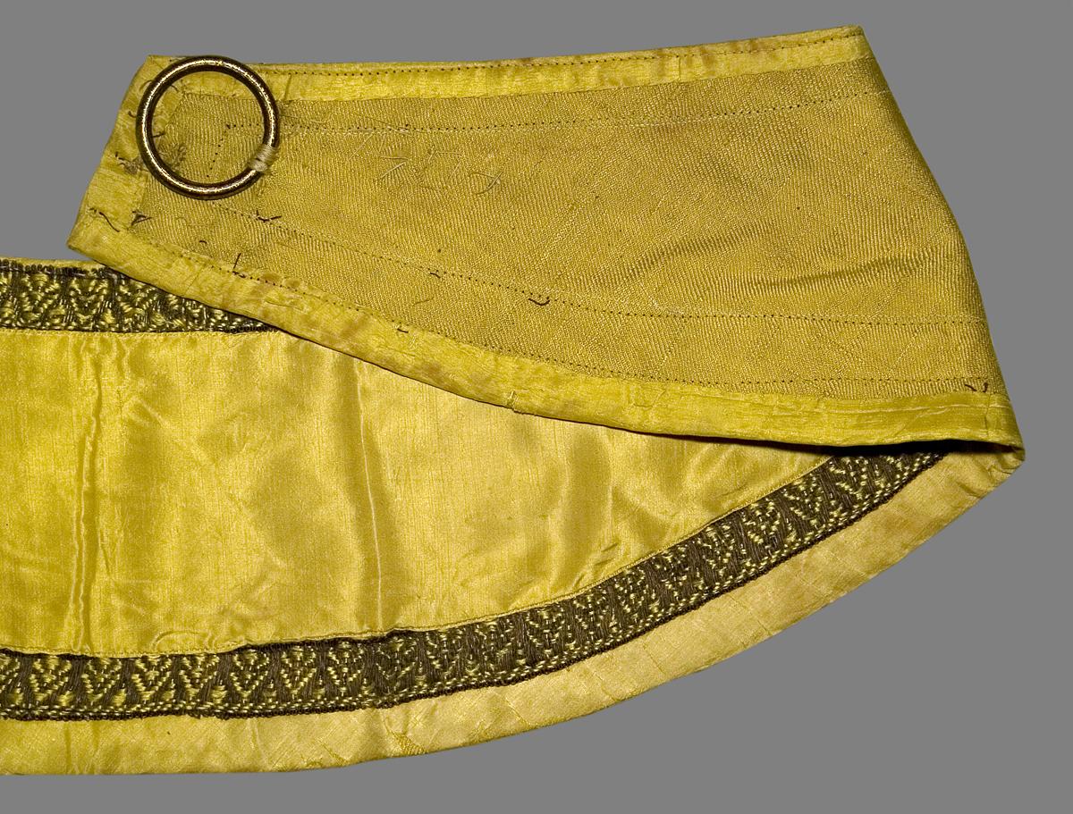 1969.8261.001 Window Hanging, Tieback, Attachment Detail