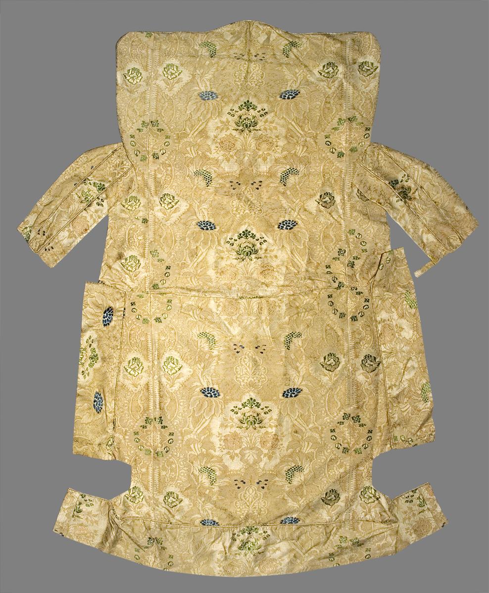 1969.8262 Slip Cover