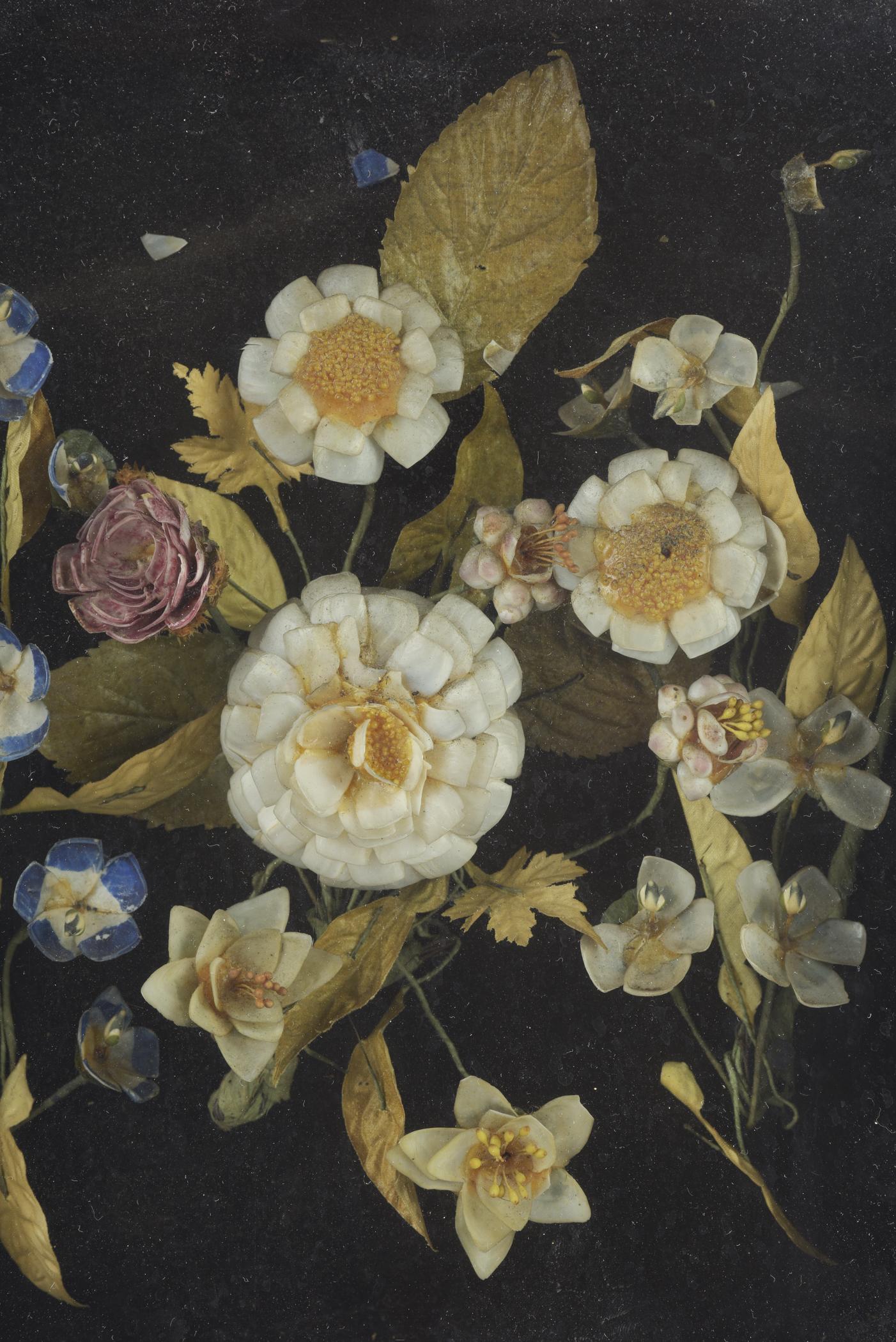 1959.0004.012 Shellwork picture, detail 1