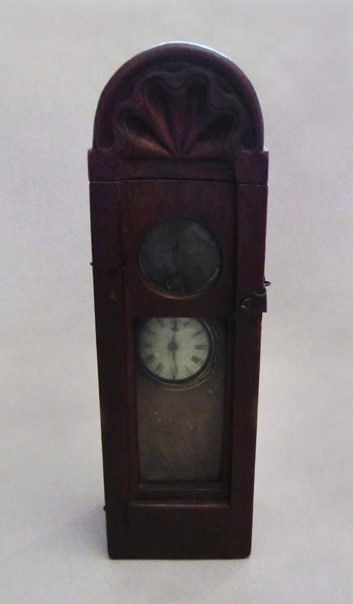 1959.0004.017 A-D Watch case and watch, view 1