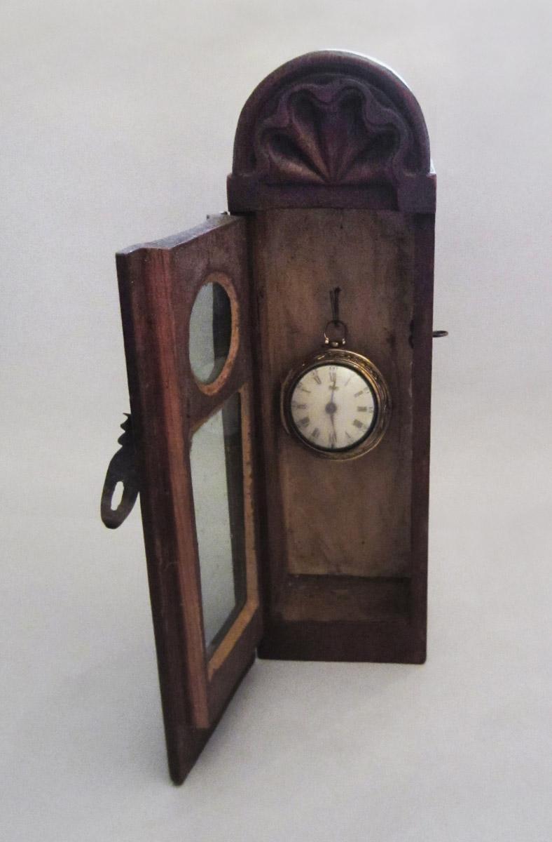 1959.0004.017 A-D Watch case and watch, view 2