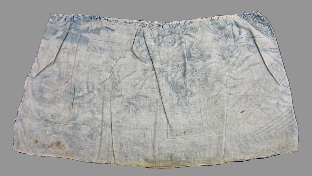 1969.8353.002 textile, printed obverse