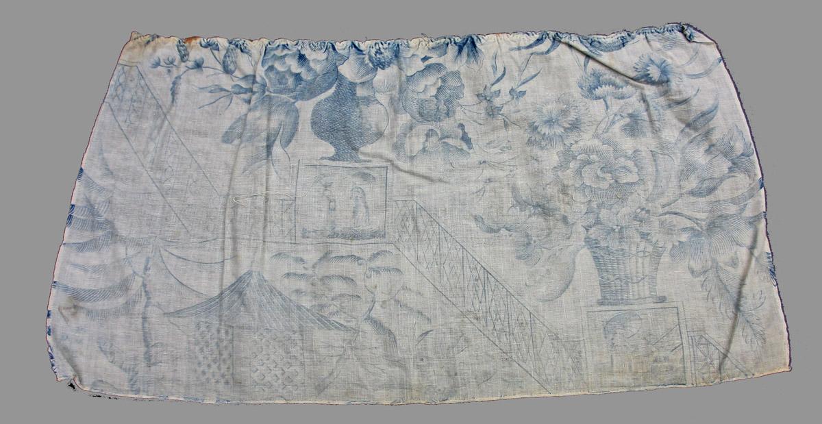 1969.8353.003 textile, printed obverse