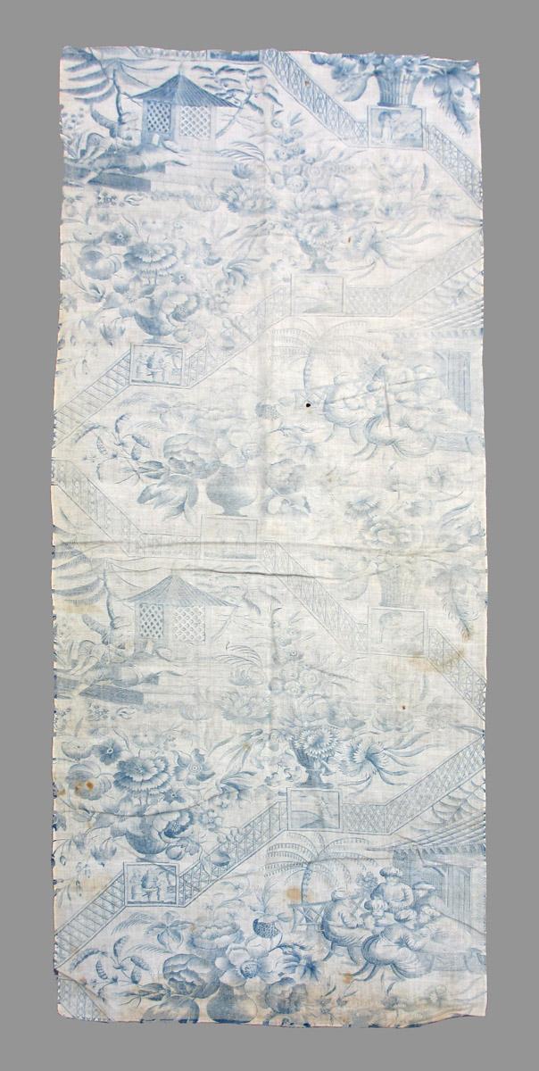 1969.8353.015 textile, printed obverse