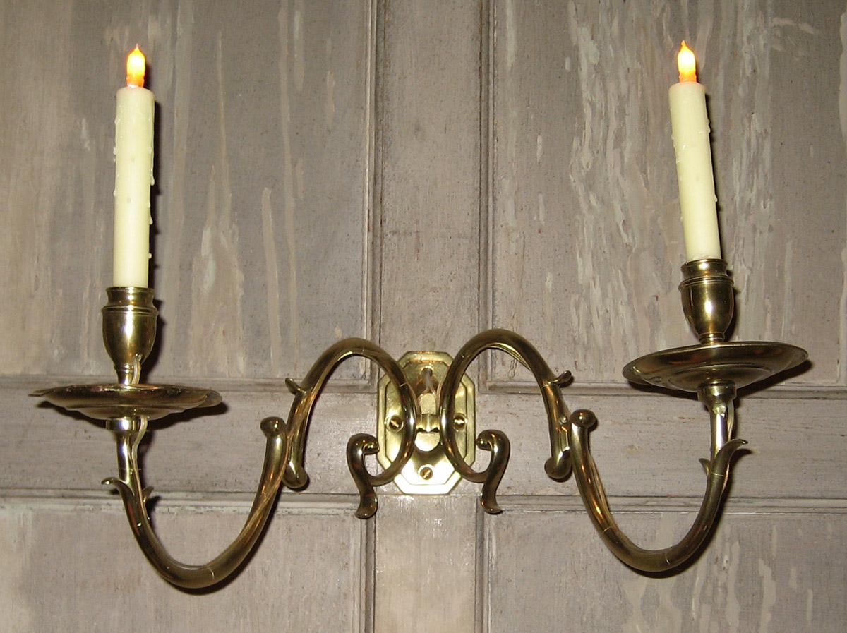 1959.0007.016 Sconce