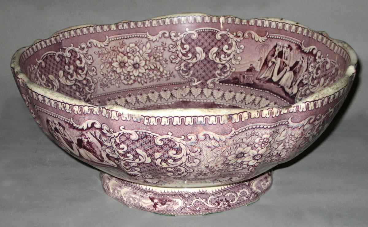 1961.0932 Bowl side