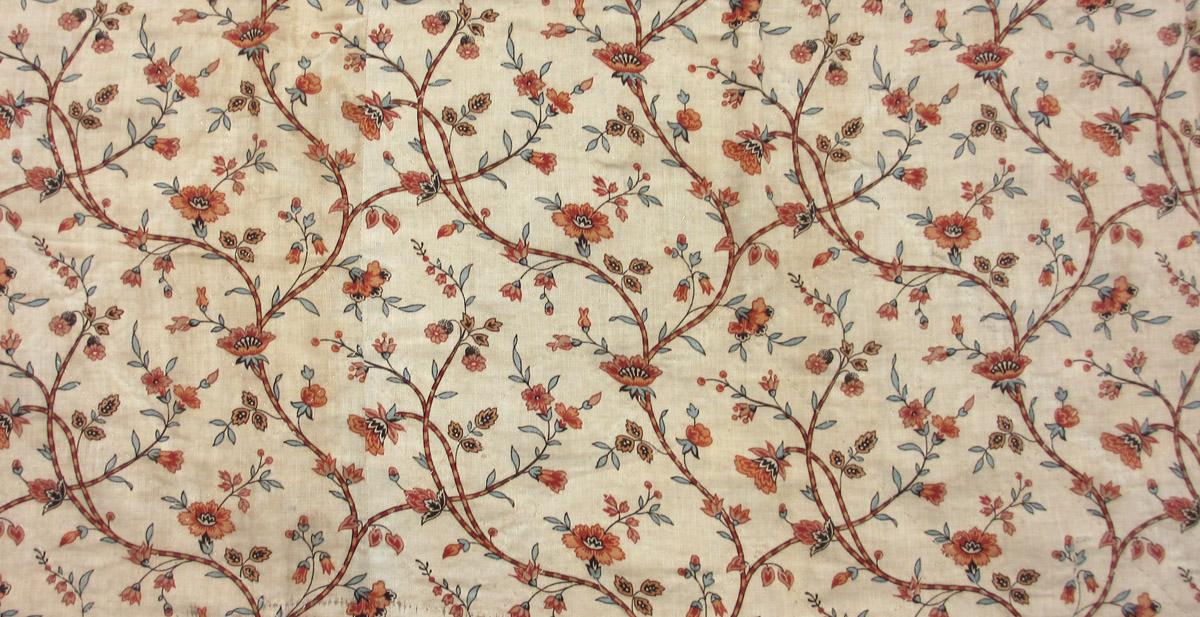 1969.8366.002 Bed hanging detail