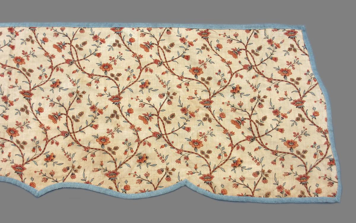 1969.8366.003 Bed Hanging detail