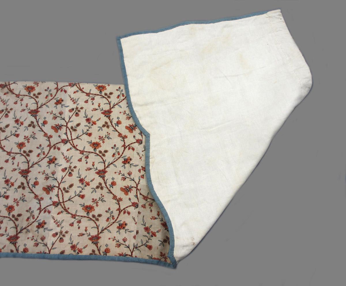 1969.8366.005 Bed Hanging folded corner