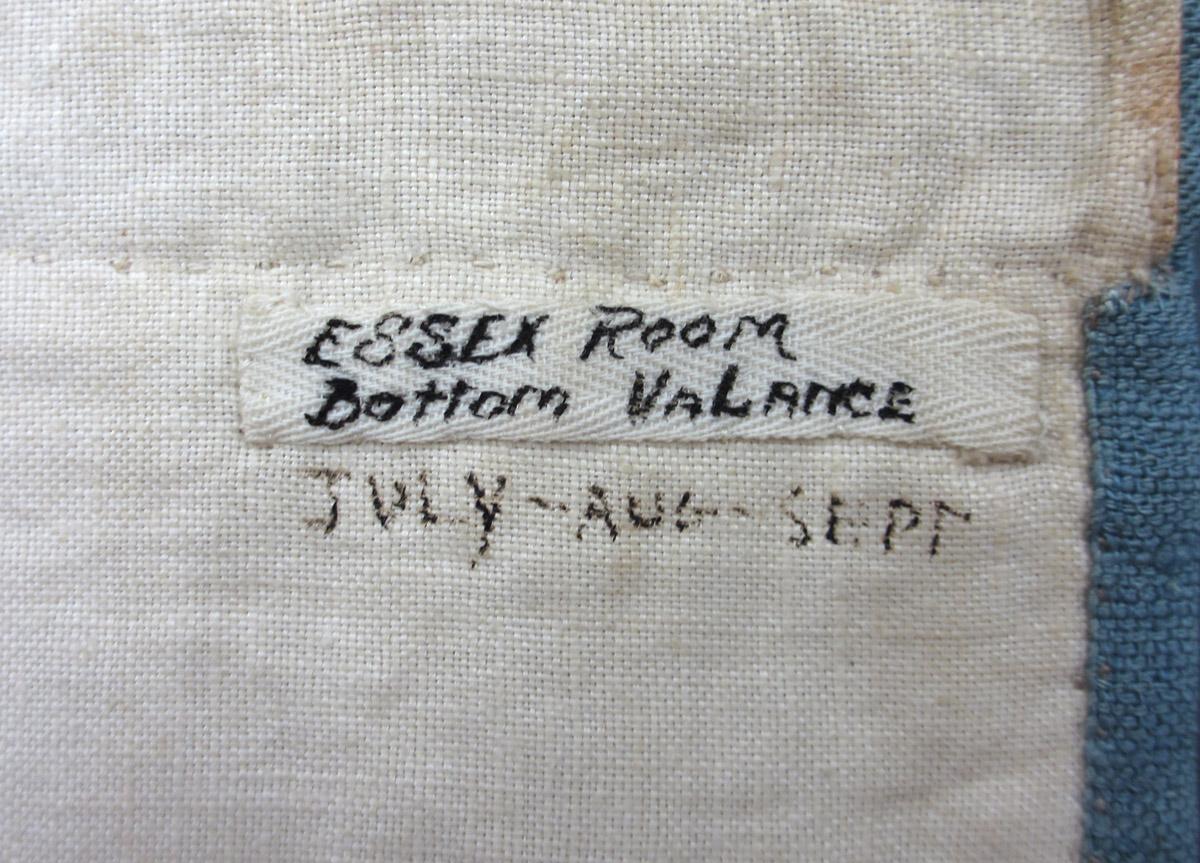 1969.8366.005 Bed Hanging label and inscription