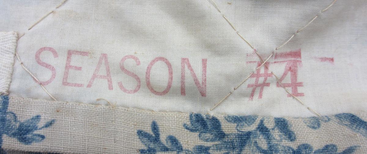 1969.8423.001 Slip cover inscription