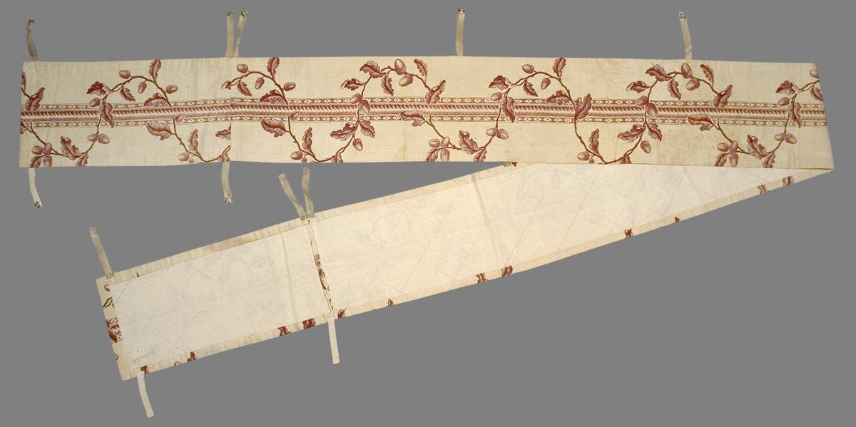 1969.8391 Slip Cover
