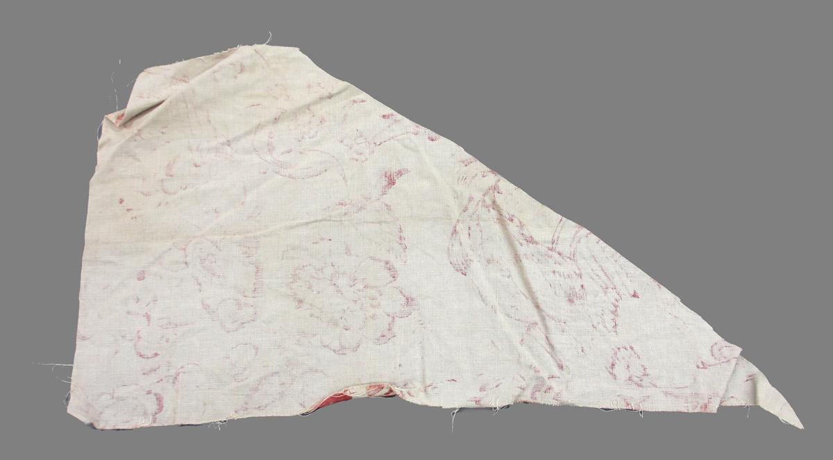 1969.8396.010 Textile, printed reverse