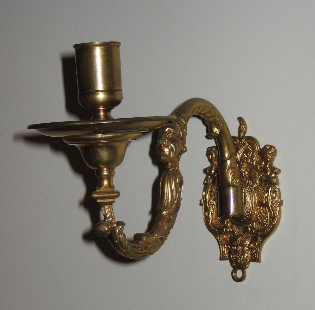 1959.0019.001 Sconce