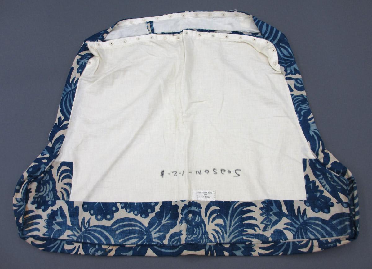 1969.8421.002 Slip cover, reverse