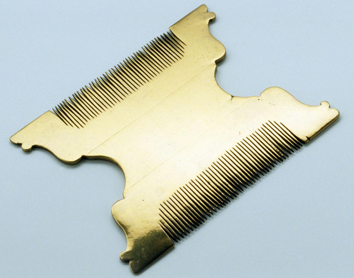 1959.0029 Comb