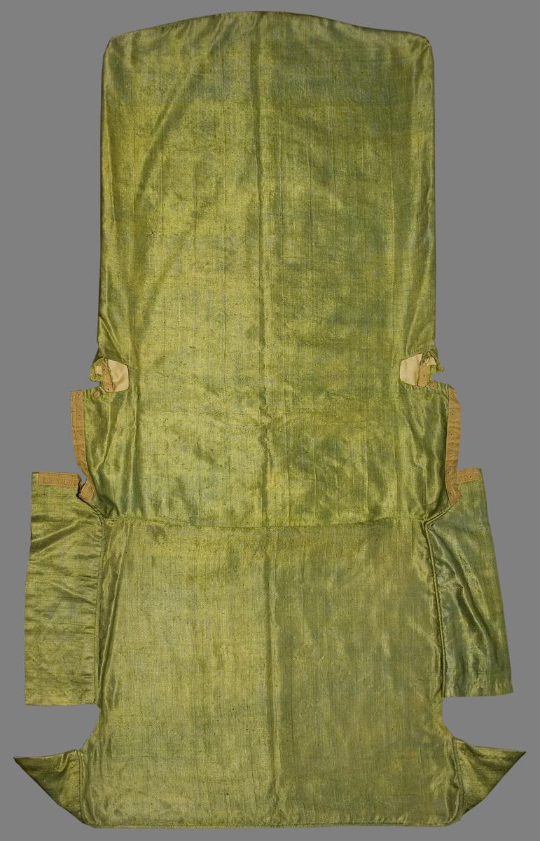 1969.8428 Slip Cover