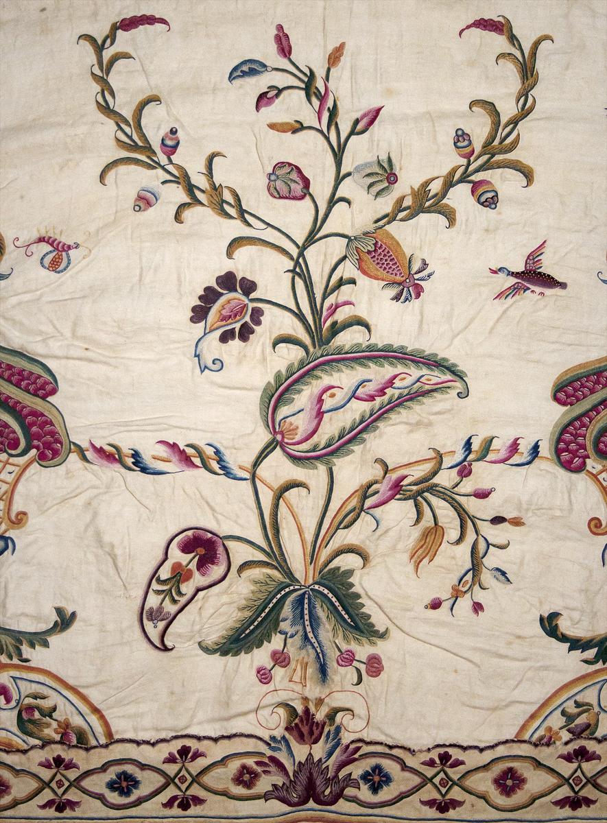 1967.1105.001 F Textile, Embroidered, Detail