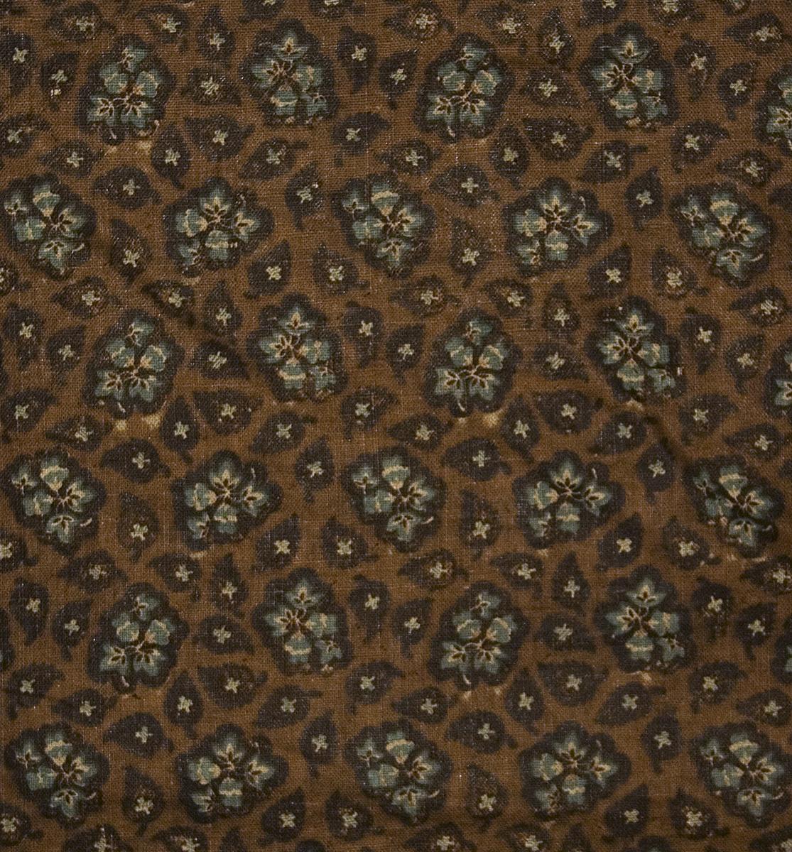1969.8476.002 Slip Cover, design repeat