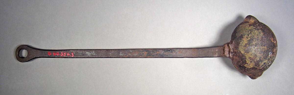 1960.0354.003, Ladle, side 2