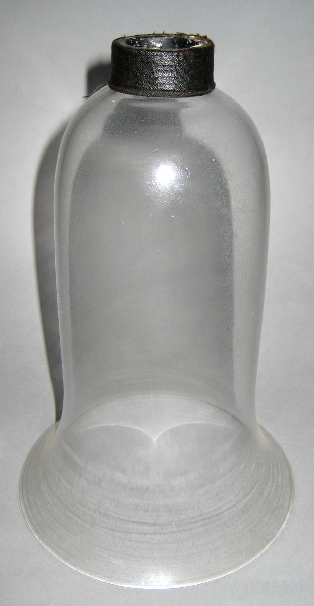 1969.8590 Lamp globe