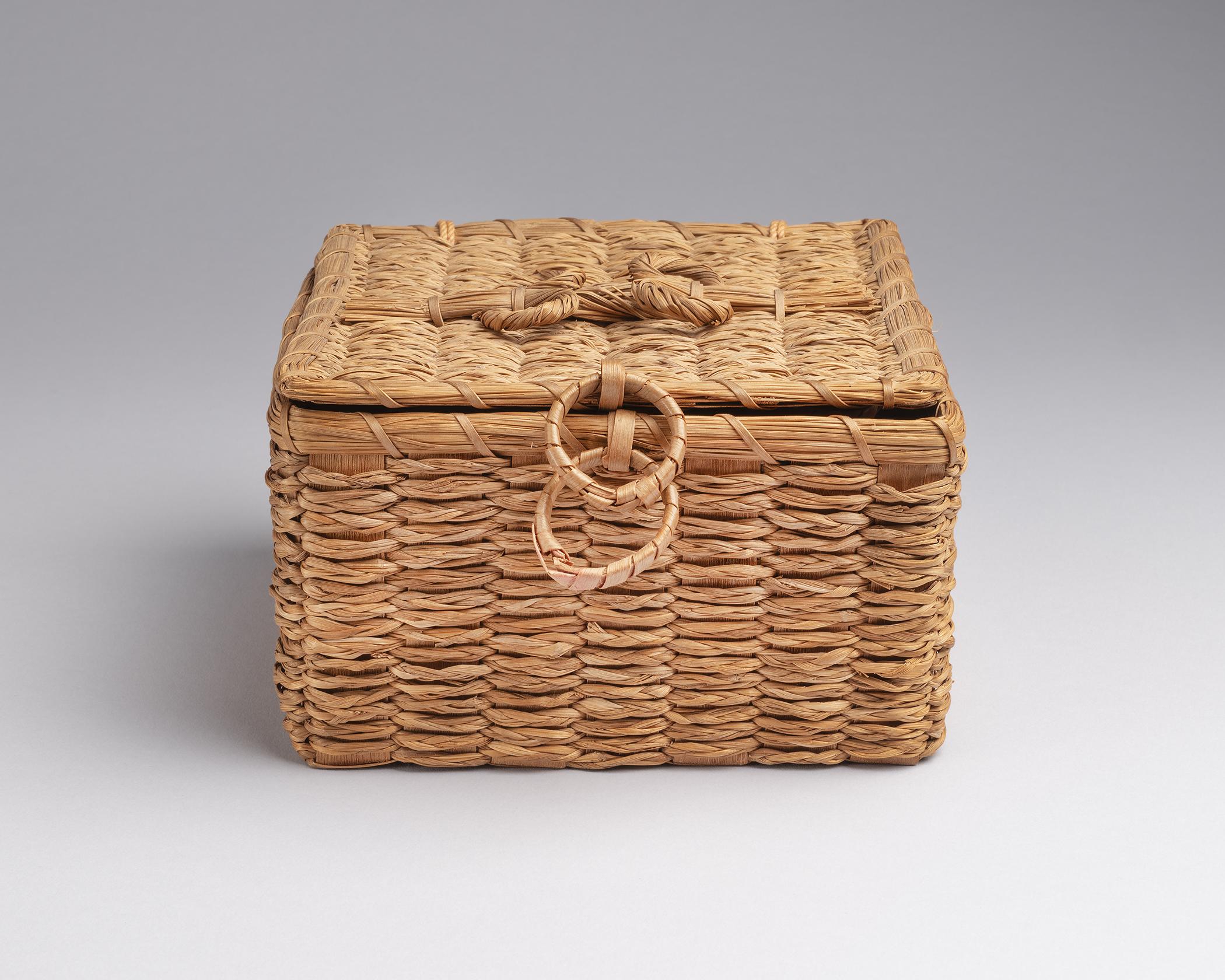 2021.0024.003 A Tool (for needlework), Sewing basket, view 1