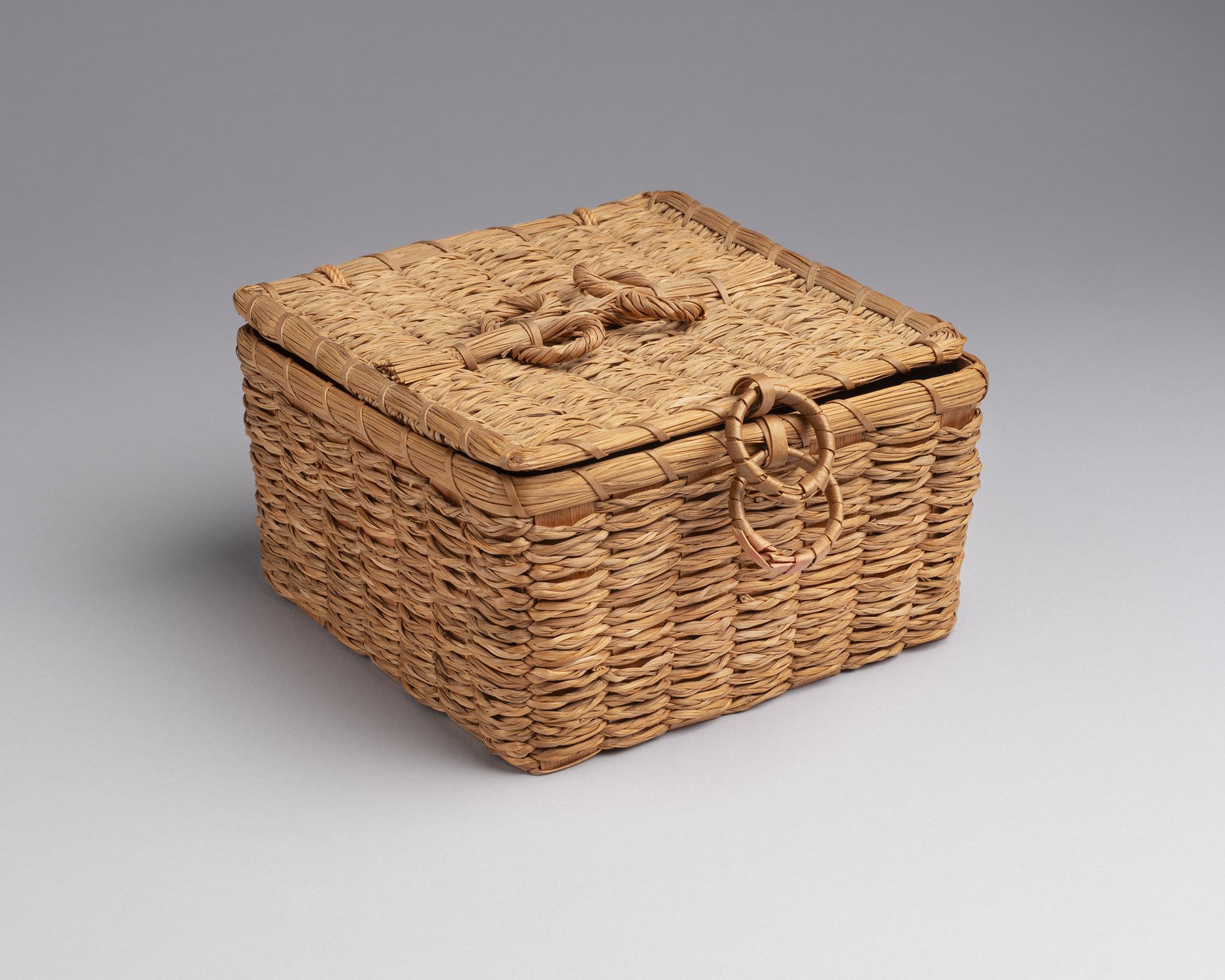 2021.0024.003 A Tool (for needlework), Sewing basket, view 2