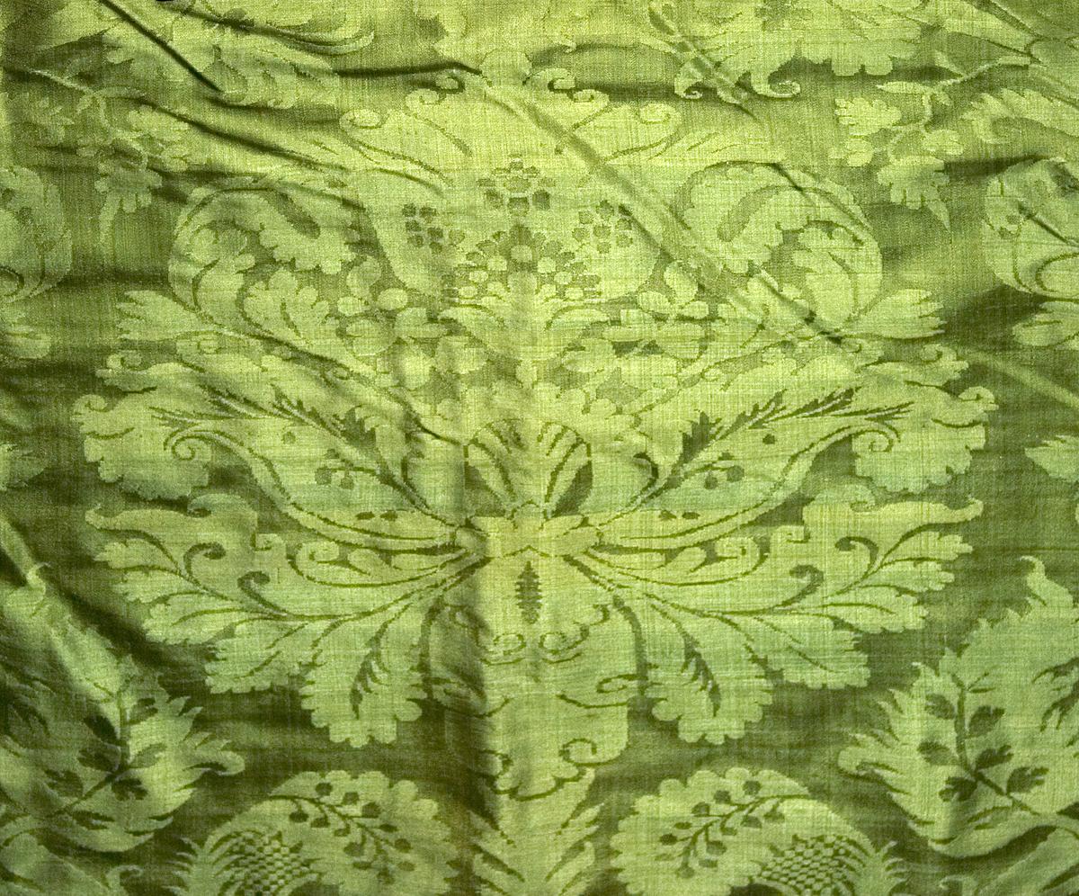 1969.8601 Slip Cover, Pattern Detail-Oblique View
