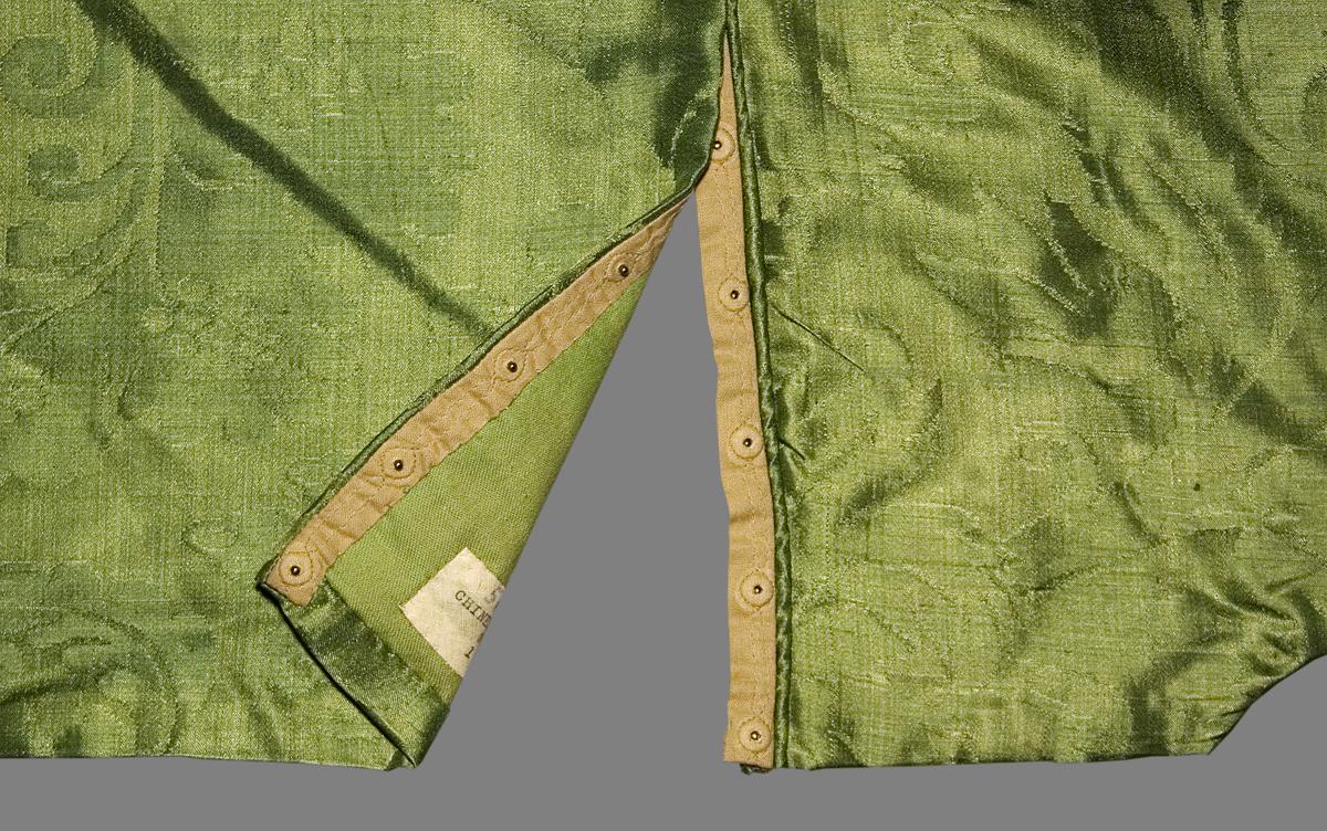 1969.8601 Slip Cover, Attachment Detail