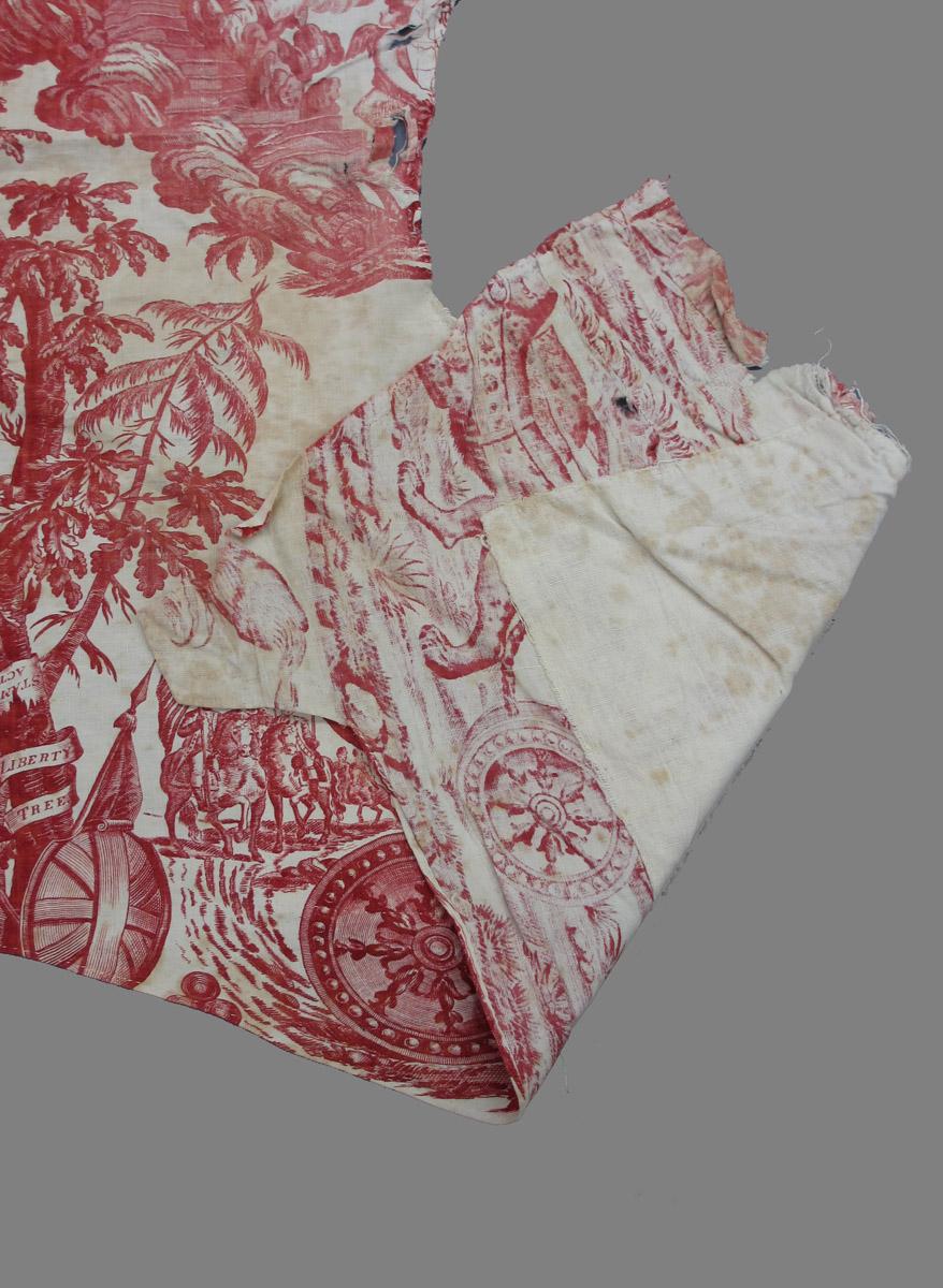 1959.0078 Textile, printed folded corner