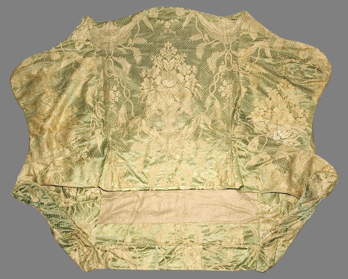 1969.8611 Slip Cover