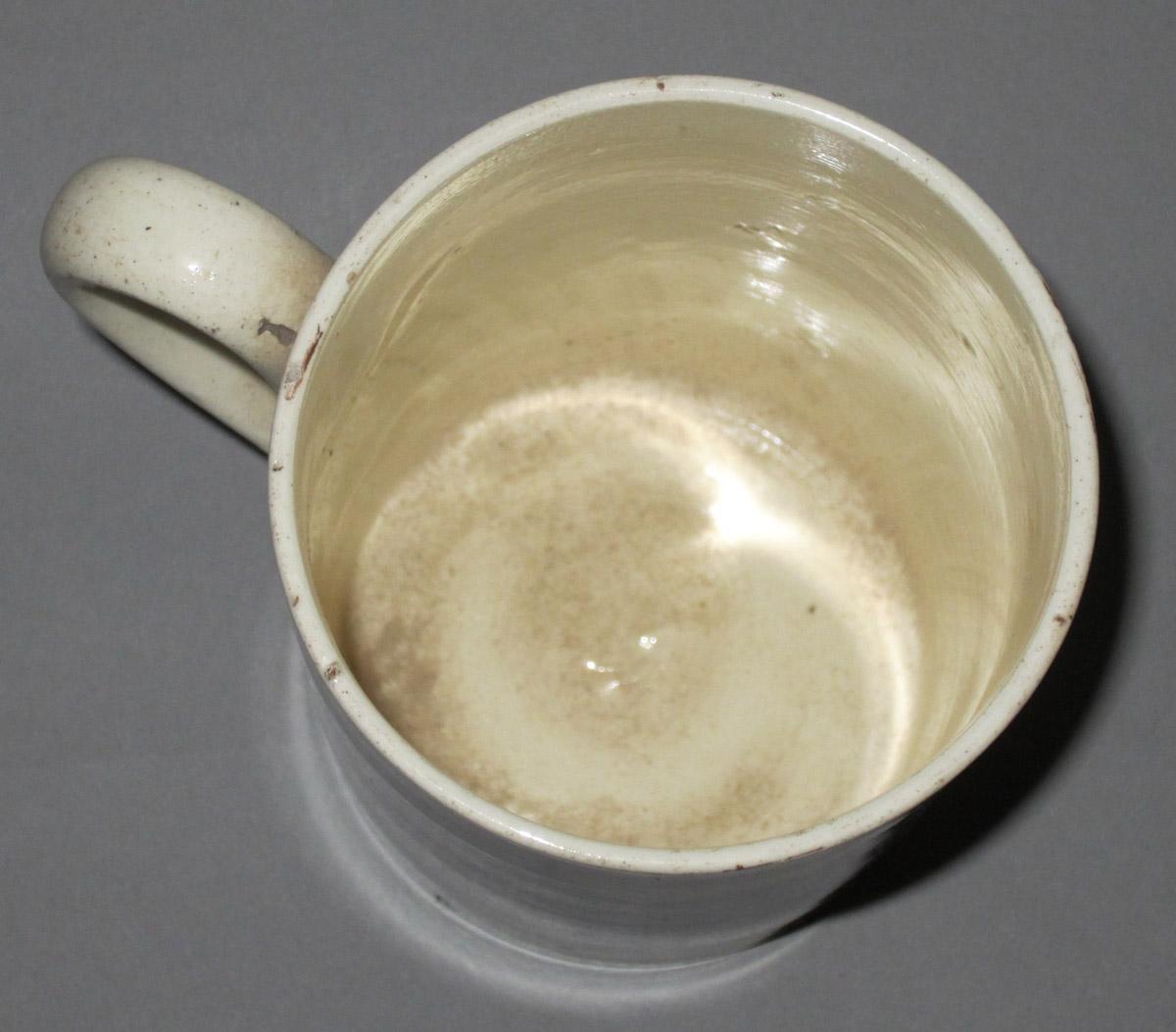 2011.0018 Mug top