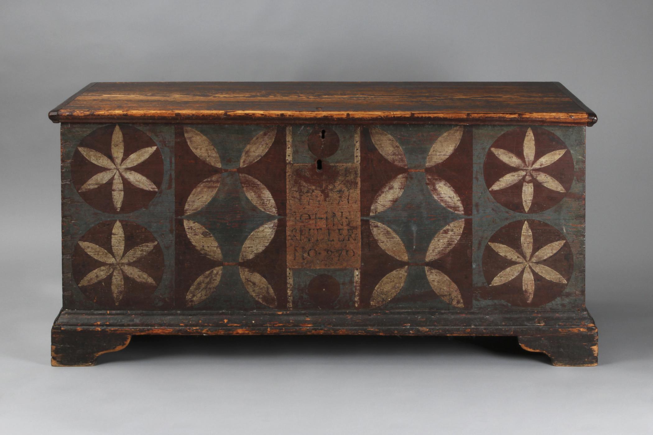 2011.0032 Chest, view 2