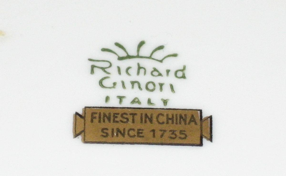 1969.1374 Dish detail