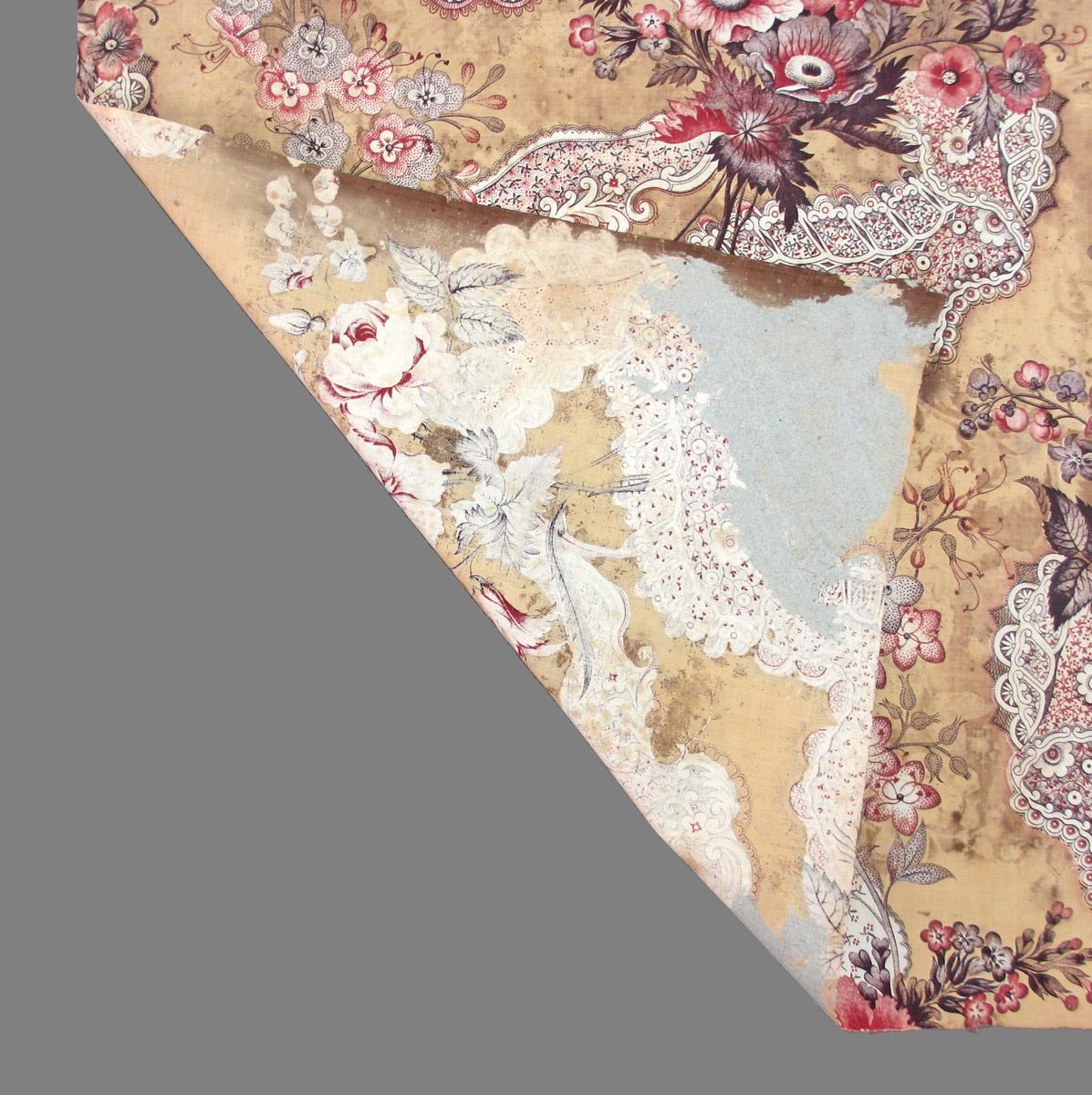 1959.0084.012 textile, printed folded corner