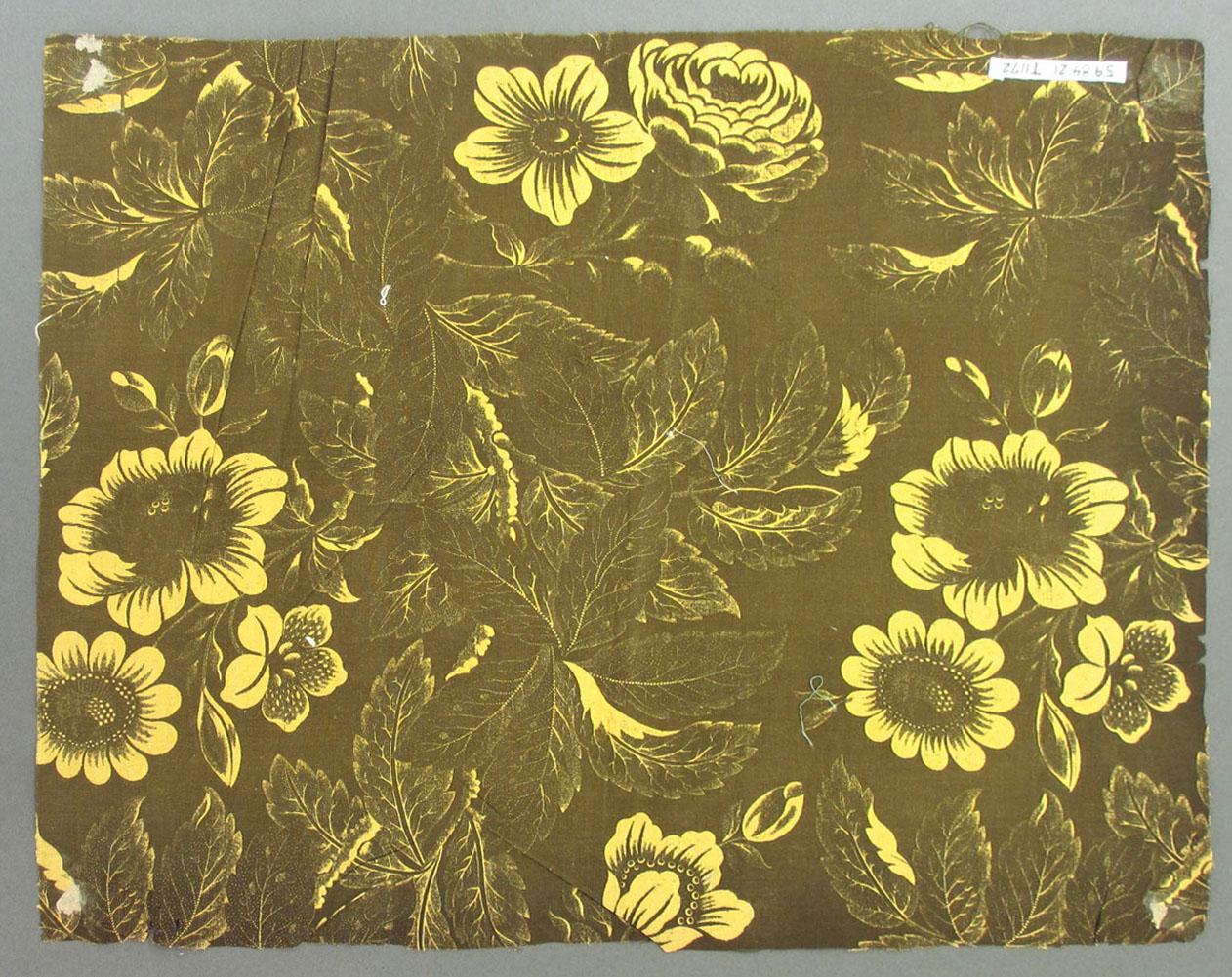 1959.0084.021 Textile, printed reverse