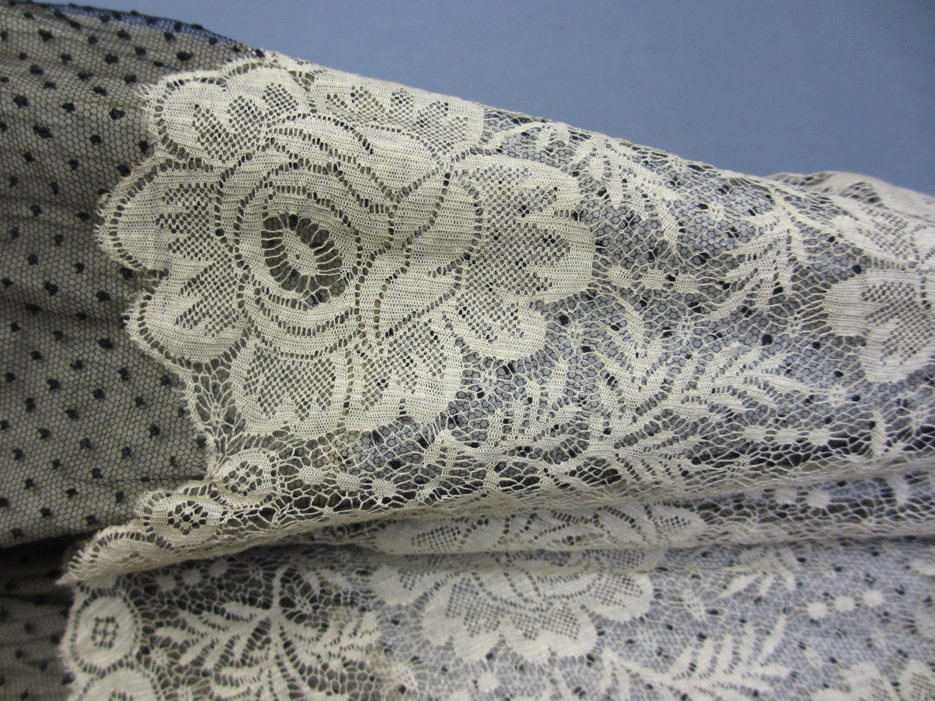 2011.0039.001 Parasol, Detail 2