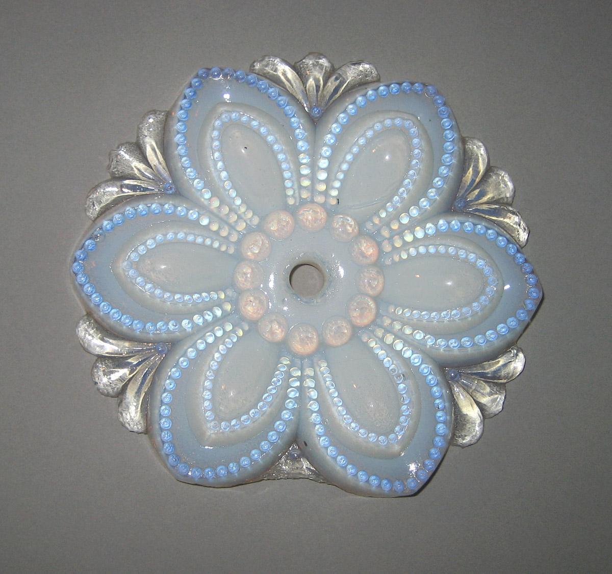 2011.0039.002.001 A Curtain tieback, Curtain pin