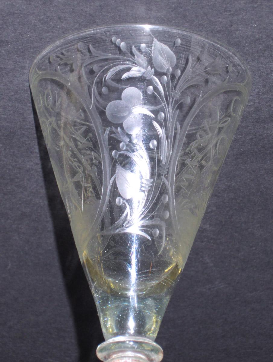 2011.0034 Wineglass view 4