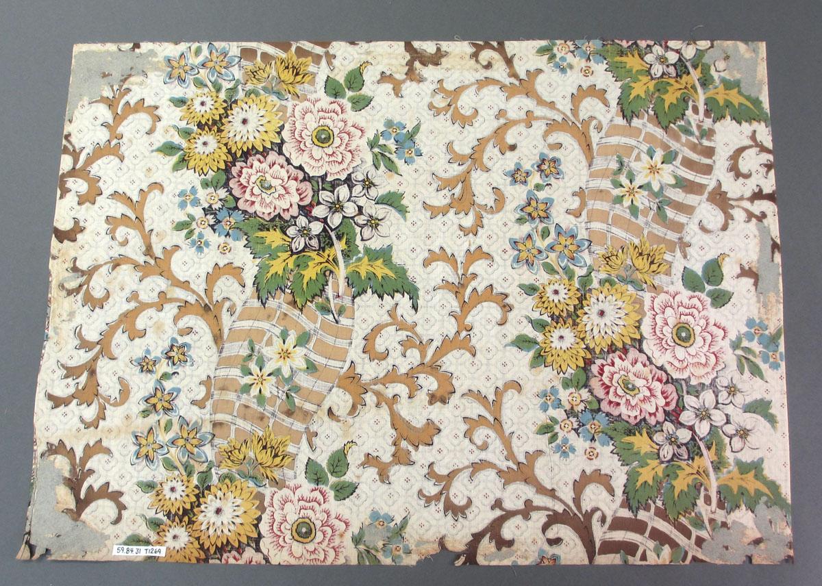 1959.0084.031 Textile, printed reverse
