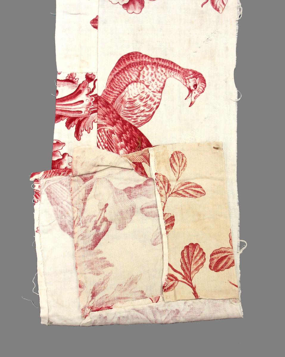 1966.0104.005 textile, printed folded corner