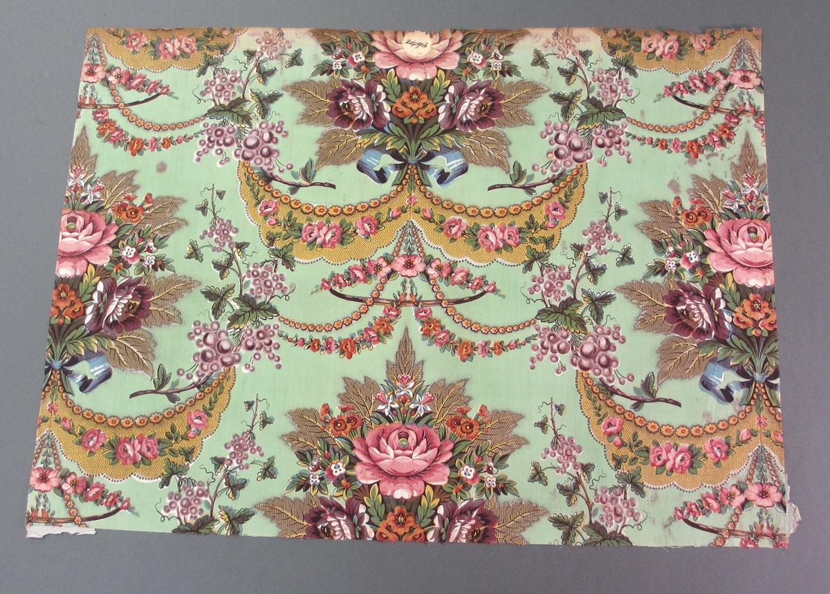 1959.0084.037 Textile, printed obverse