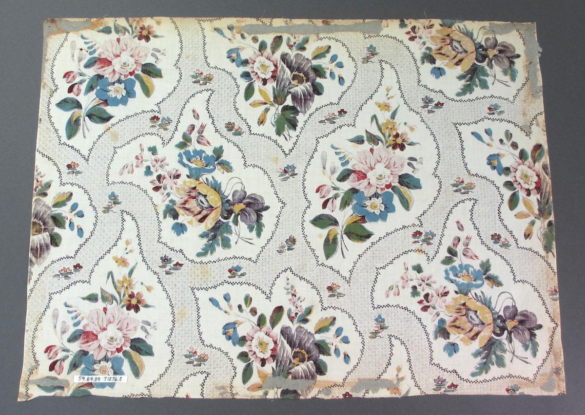 1959.0084.039 Textile, printed reverse