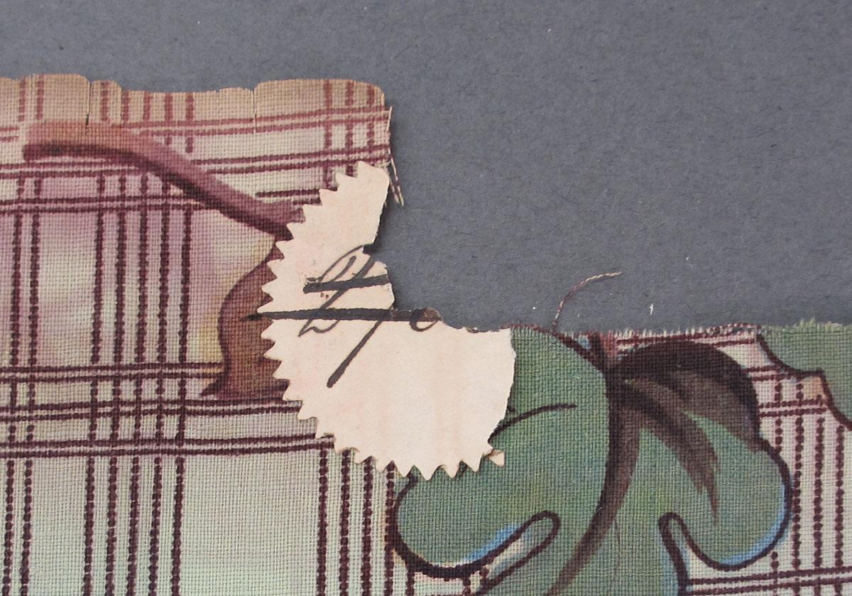1959.0084.040 Textile, printed label