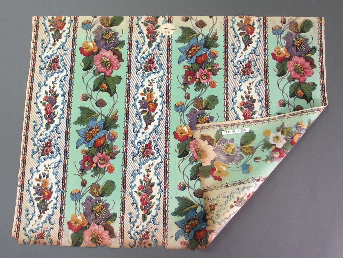 1959.0084.049 Textile, printed folded corner