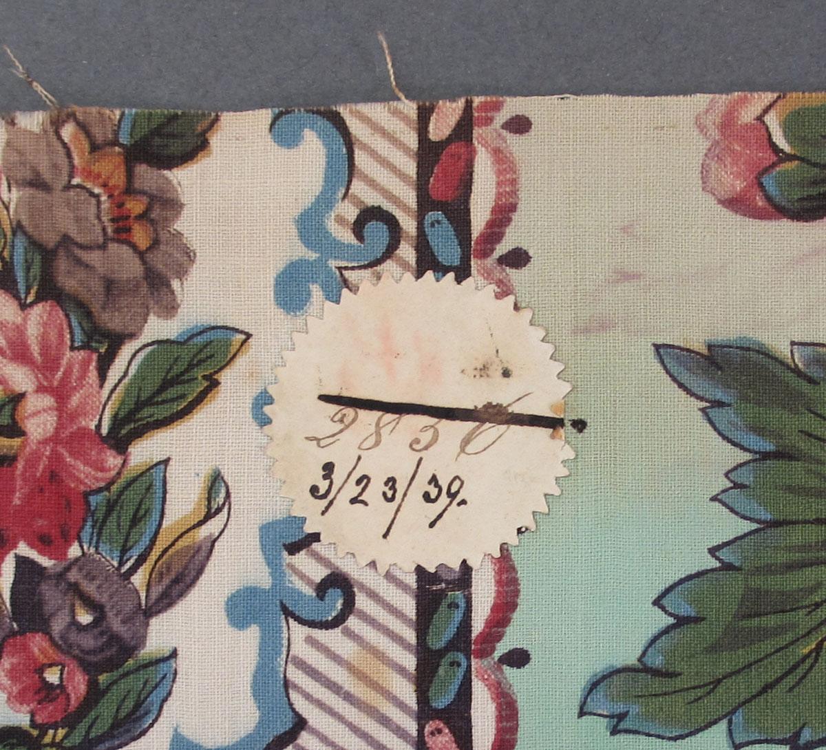 1959.0084.049 Textile, printed label